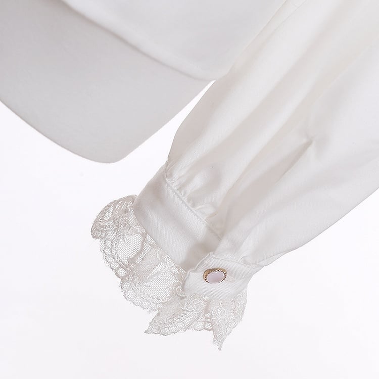 Chemise blanche Jirai Kei à col plat pointu et épaules en dentelle style mines terrestres