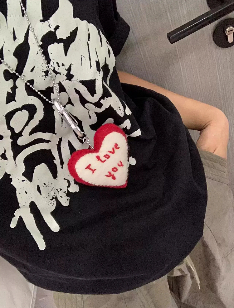 レッドハートペンダントチェーンネックレス