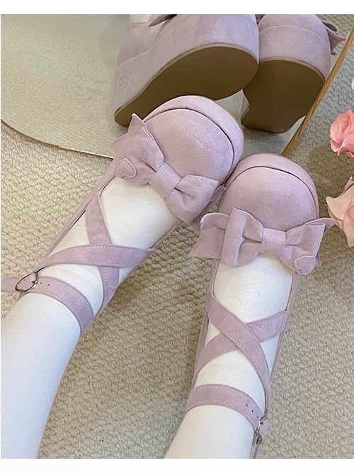 Herz Schuhe Crisscross Lila und Plattform Applique Design Akzent mit Schleife Süß