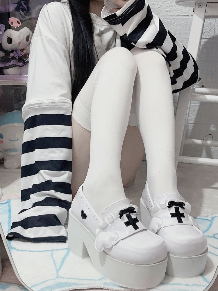 Jirai Kei Weiße Yami Kawaii Plateau-Slipper mit Kreuzschleife