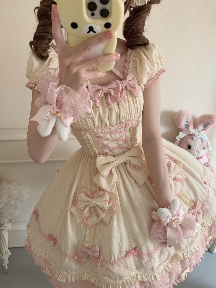 Gewellter Rand, Scool Lolita-Baumwolle, gelber Rock, Akzente, rosa Kleid und Schleife, alte Borte