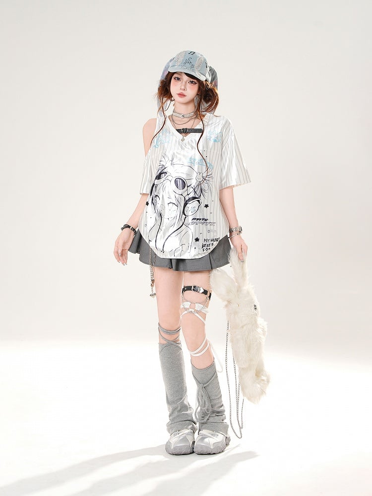 Satin-T-Shirt mit Anime-Mädchen-Print und ausgeschnittenen Schultern, weißes Muster, gestreifter V-Ausschnitt