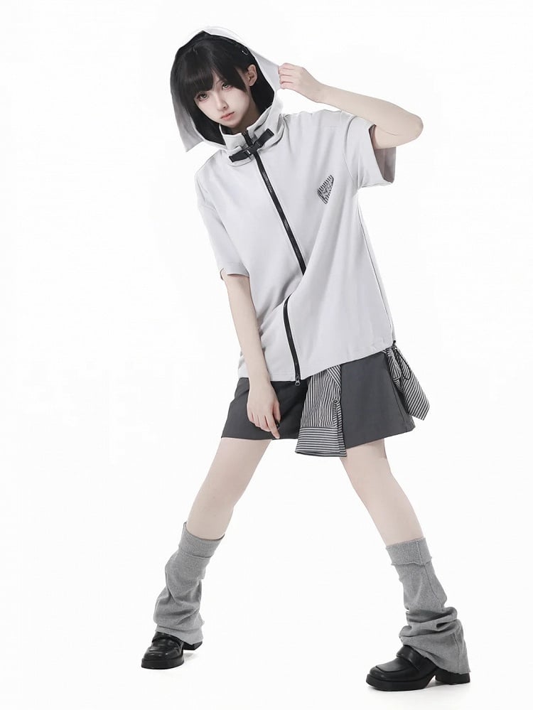and Accessory Buckle Belt Shorts with Striped Gray Casual