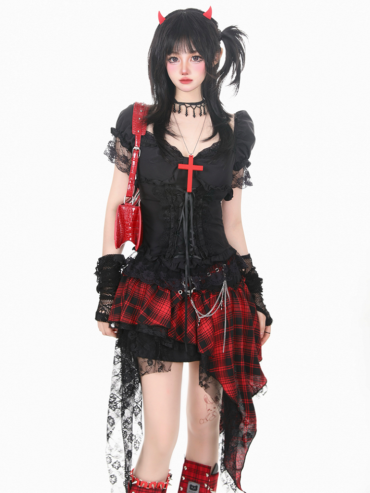 Gothic Black Lace-Up Fitted Puff Sleeve Top with Lace Trim