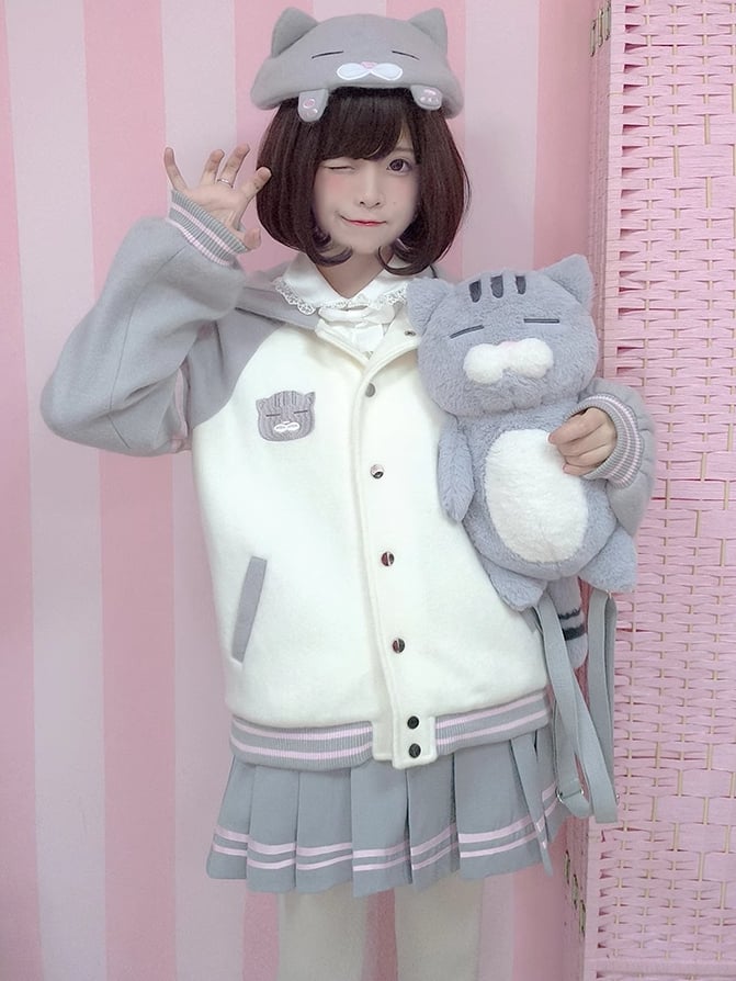 白とグレーの猫柄フード付きウールベースボールジャケット