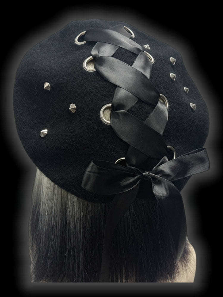 Y2K Black Lace-up Detail Studs Wool Beret