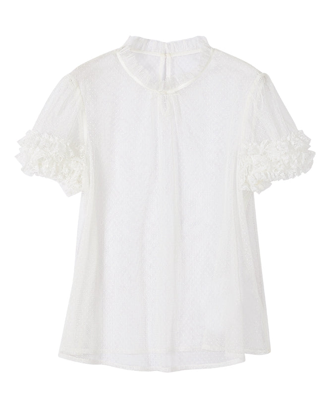 Weiße, transparente Bluse mit Rüschenausschnitt und kurzen Ärmeln