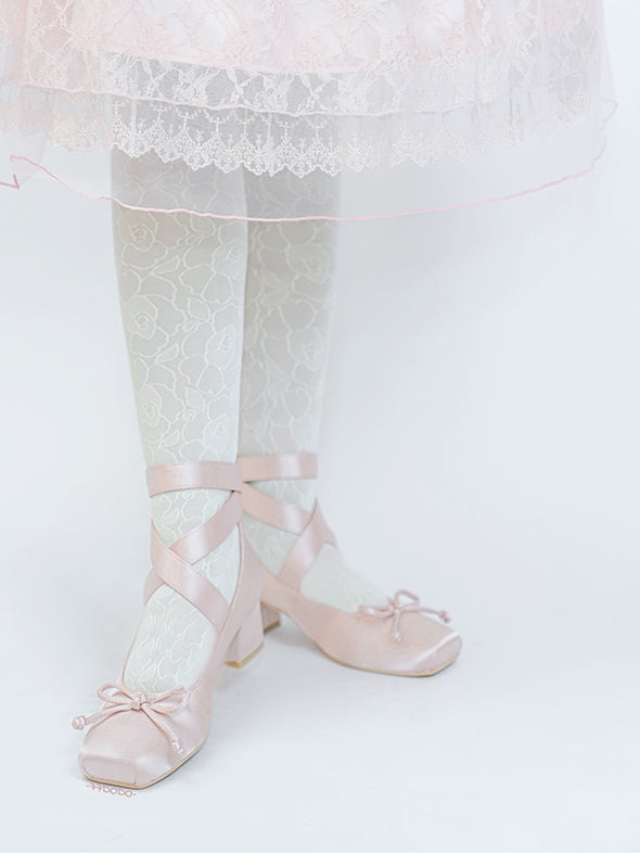 Knöchelballerinas in Rosa mit eleganten, leichten Riemchen aus Satin zum Wickeln - Schuhe