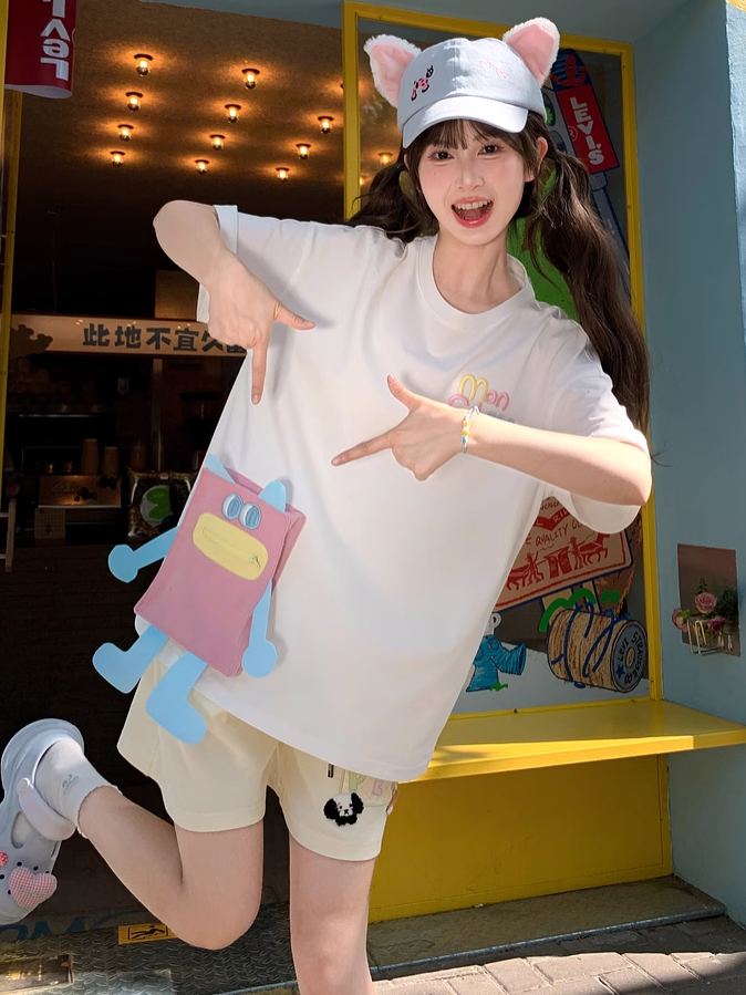 T-shirt Blue/Pink Neck Loose Cartoon Pocket White Round
