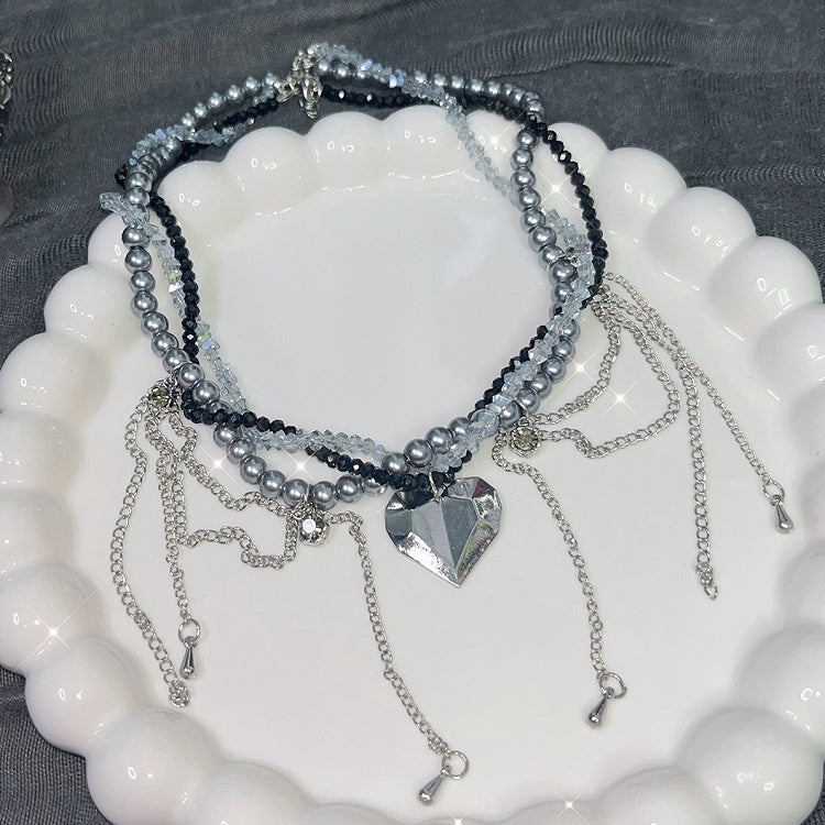 Beaded Pendant Necklace Heart Black Silver