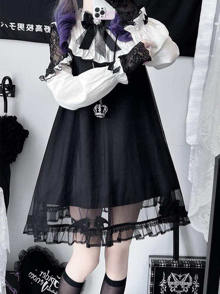 Jirai Kei – Schwarzes, langärmliges Kleid mit Spitzenaufnähern an den Schultern und Netzstoffüberzug