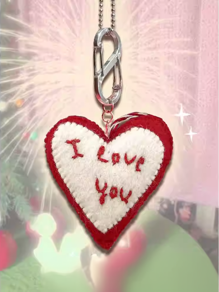 レッドハートペンダントチェーンネックレス