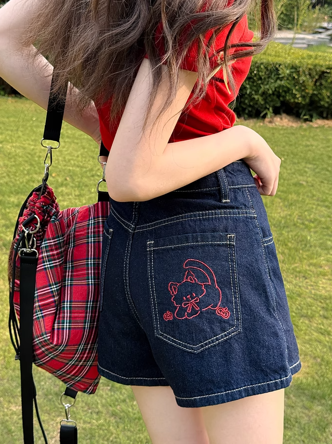 Blue Wide-leg Denim Shorts Kitty Embroidery Back