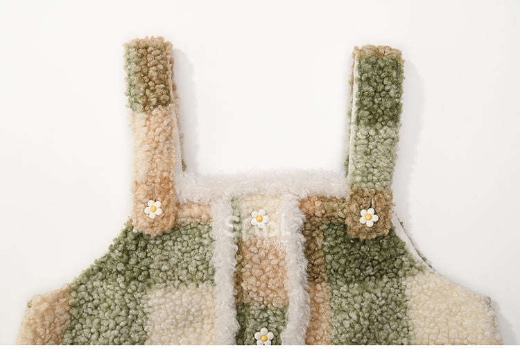 Gilet polaire à carreaux avec détails floraux verts et boutons