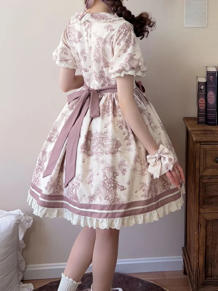 Lolita-Kragen-Print Pan Dusty Grapes Kurzes lila Ärmelkleid Peter