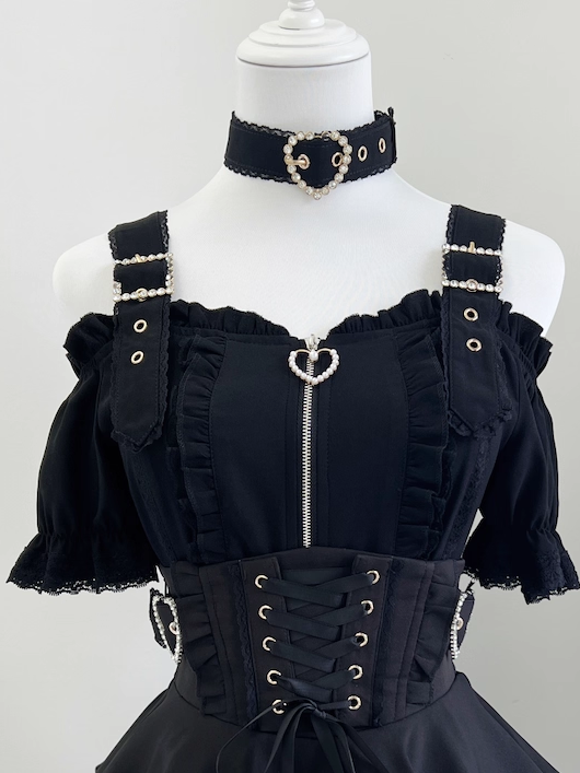 Kurze Ärmel im Choker-Stil mit schulterfreiem Oberteil von Jirai Kei, Landmine in Schwarz