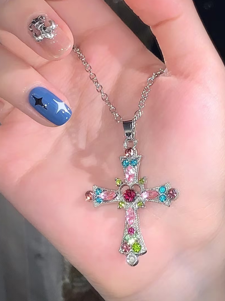 Halskette mit Kreuzanhänger in Neon-Regenbogen/Lila mit Strasssteinen