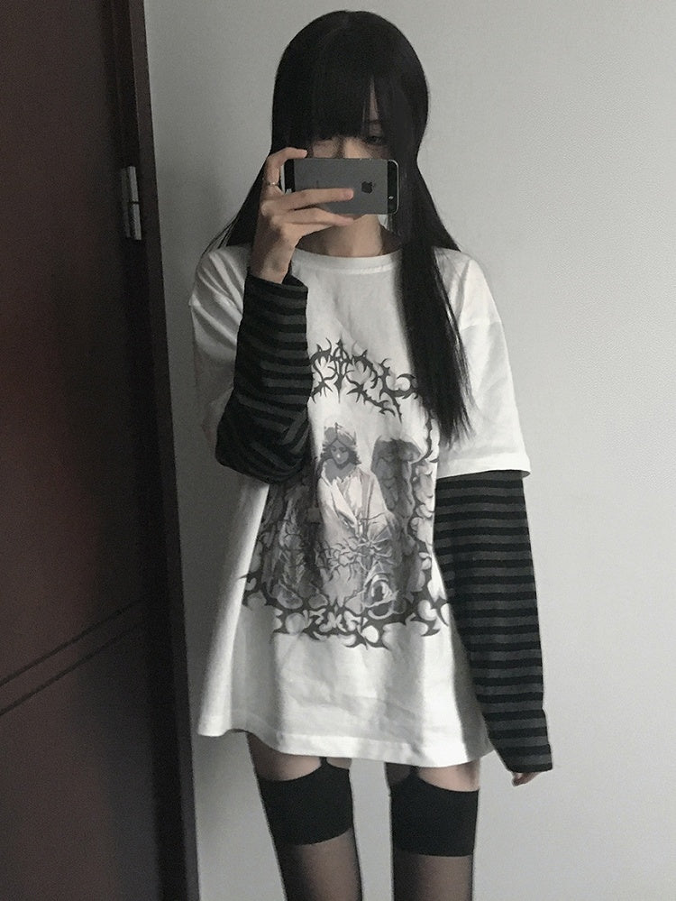 ホワイトダークカワイイストライプスリーブグラフィックTシャツ