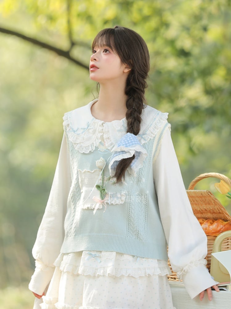 Gilet tricoté bleu à patchs en dentelle fleurie Yume Kawaii