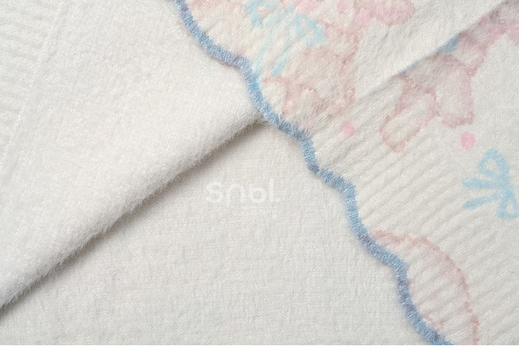 スカラップエッジトリムのベージュのキュートなラム柄セーター