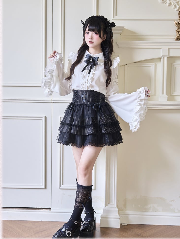 Jirai Kei Peter Collar Bowknot Sleeves Ruffled Lace Gothic Lolita Pan Trim White Blouse with Detachable Bell