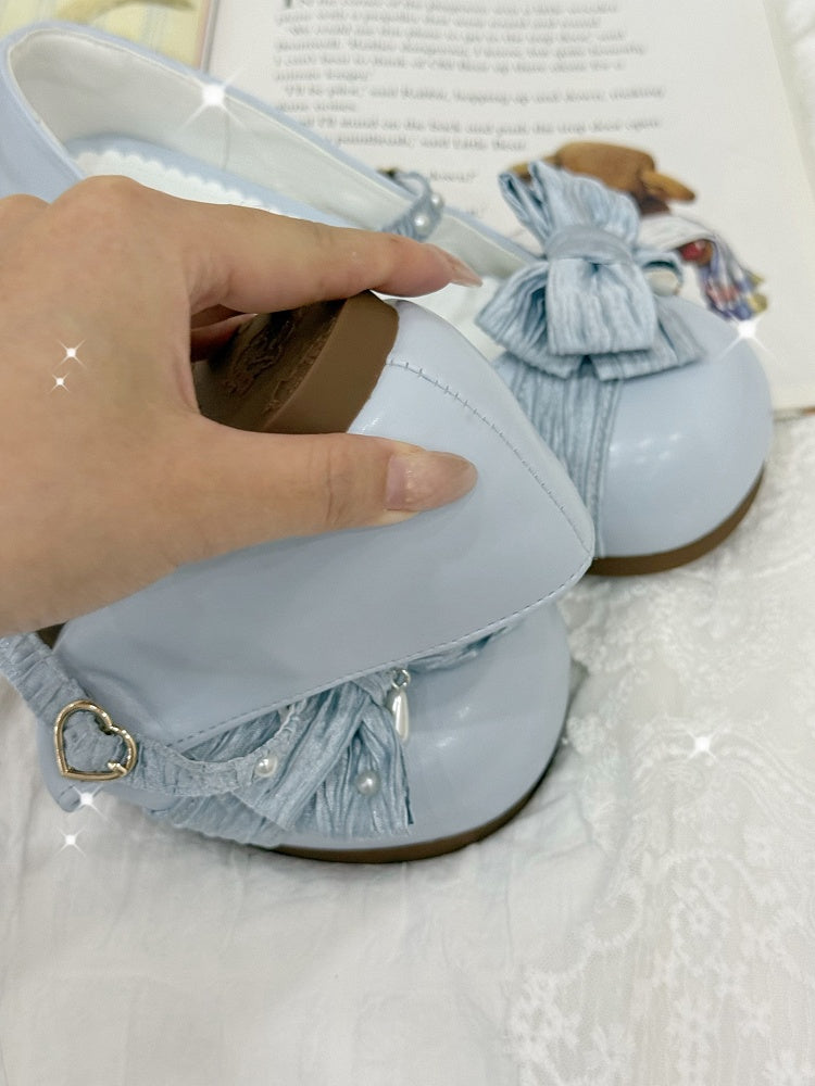 Blaue, mit Perlen verzierte Schuhe mit runder Spitze und Schleife und Herz-Licht-Lolita