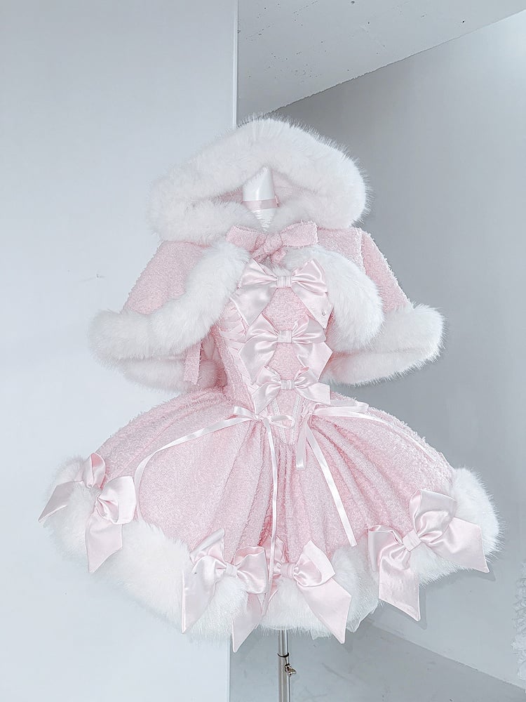 V-Day Kleid mit rosa Schleifen, Plüschausschnitt und Saum mit Stäbchen und Cape, komplettes Set