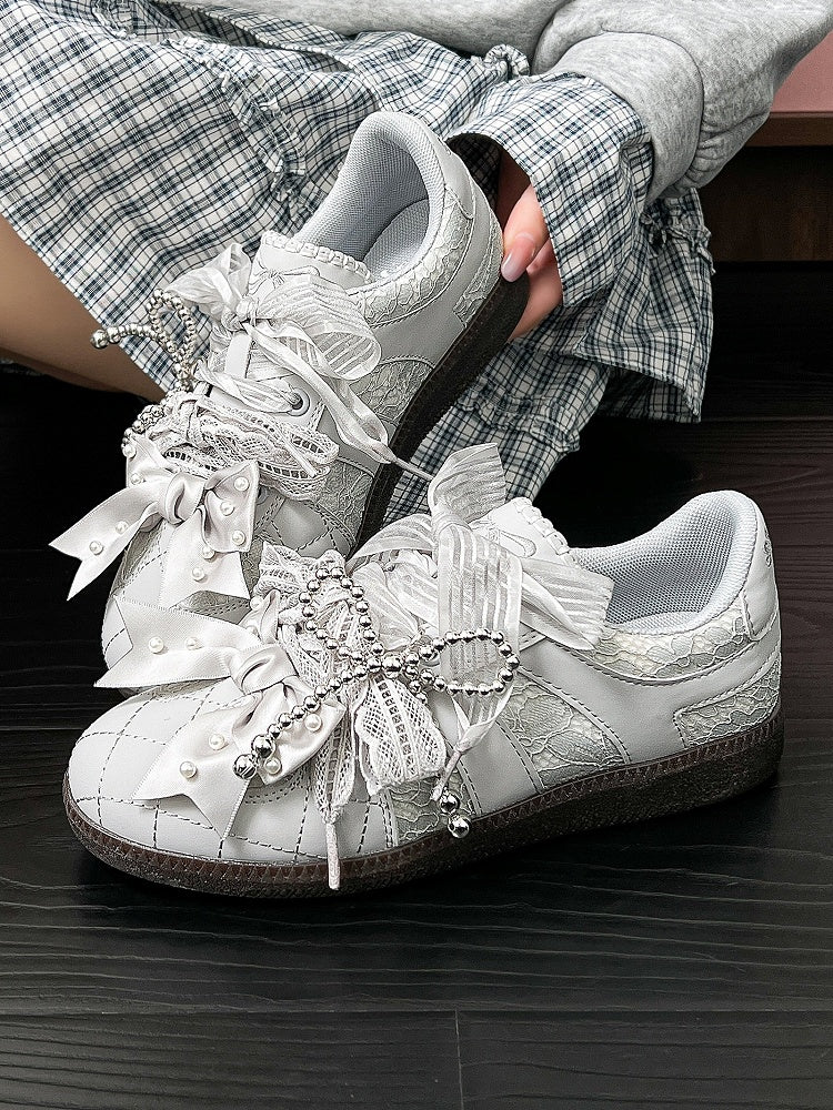 Krawatten Grau Perlen an Spitze Sneakers Vorne Top Schnürung Verzierte Schleife
