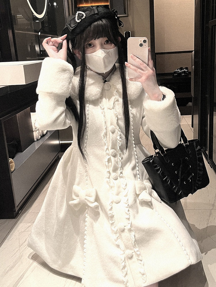 Béret en peluche Jirai Kei noir/blanc avec nœud papillon