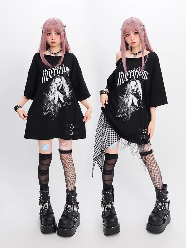 Y2K Black Snap Details Neckline Anime Print Girl Loose T-shirt