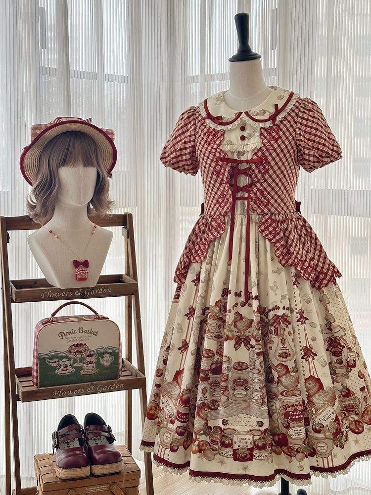 Rotes Country Lolita-Kurzkleid mit karierten Ärmeln und Muster und Aufdruck „Dosentomatoes“