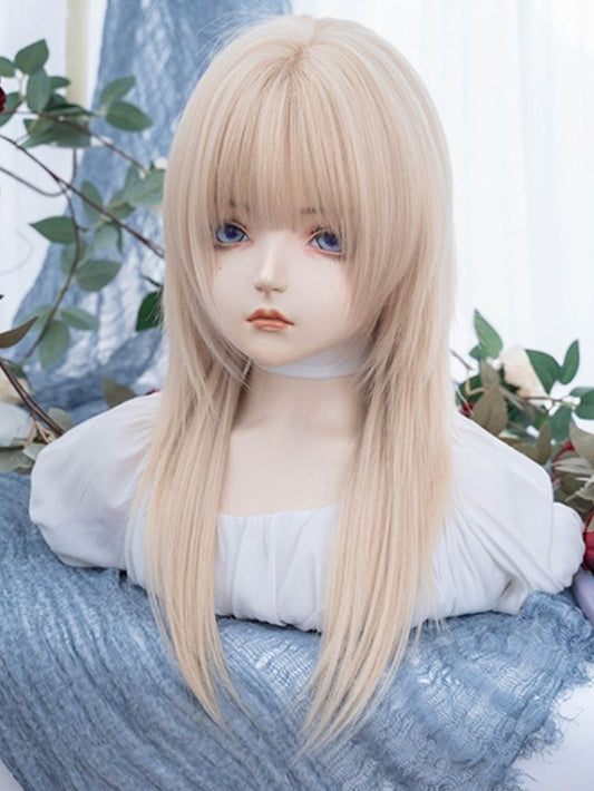 ライトブロンドのロングストレート合成ウィッグ(前髪付き)