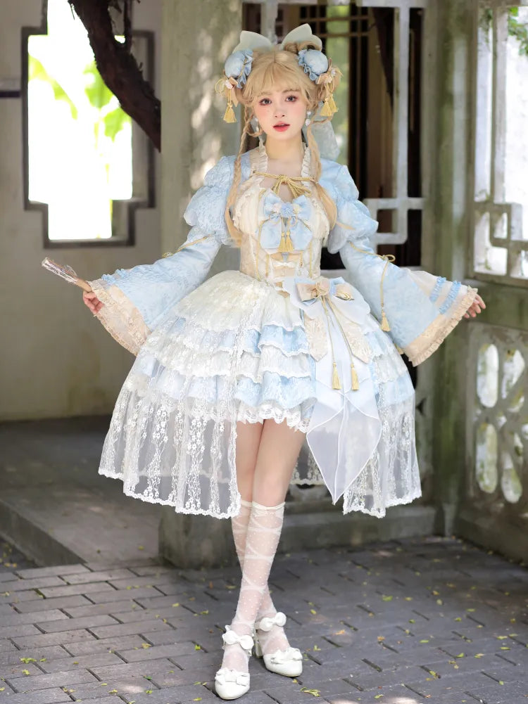 Baskenblaues, abnehmbares Lolita-Hals-Qi-Neckholder-Kleid mit gestuftem Rock und Taille