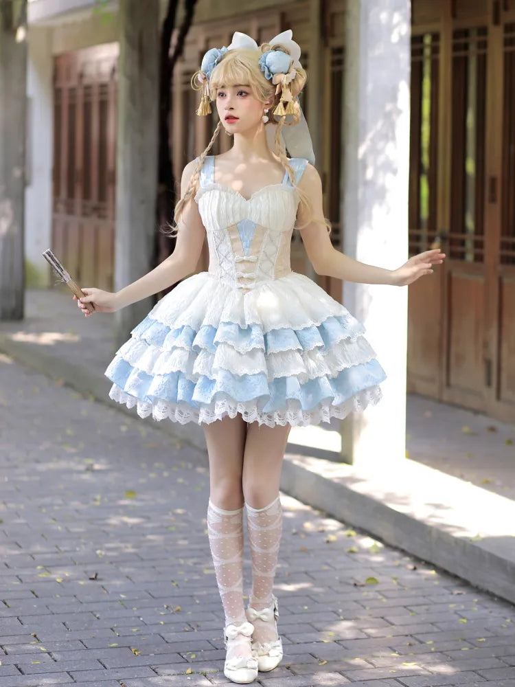 Baskenblaues, abnehmbares Lolita-Hals-Qi-Neckholder-Kleid mit gestuftem Rock und Taille