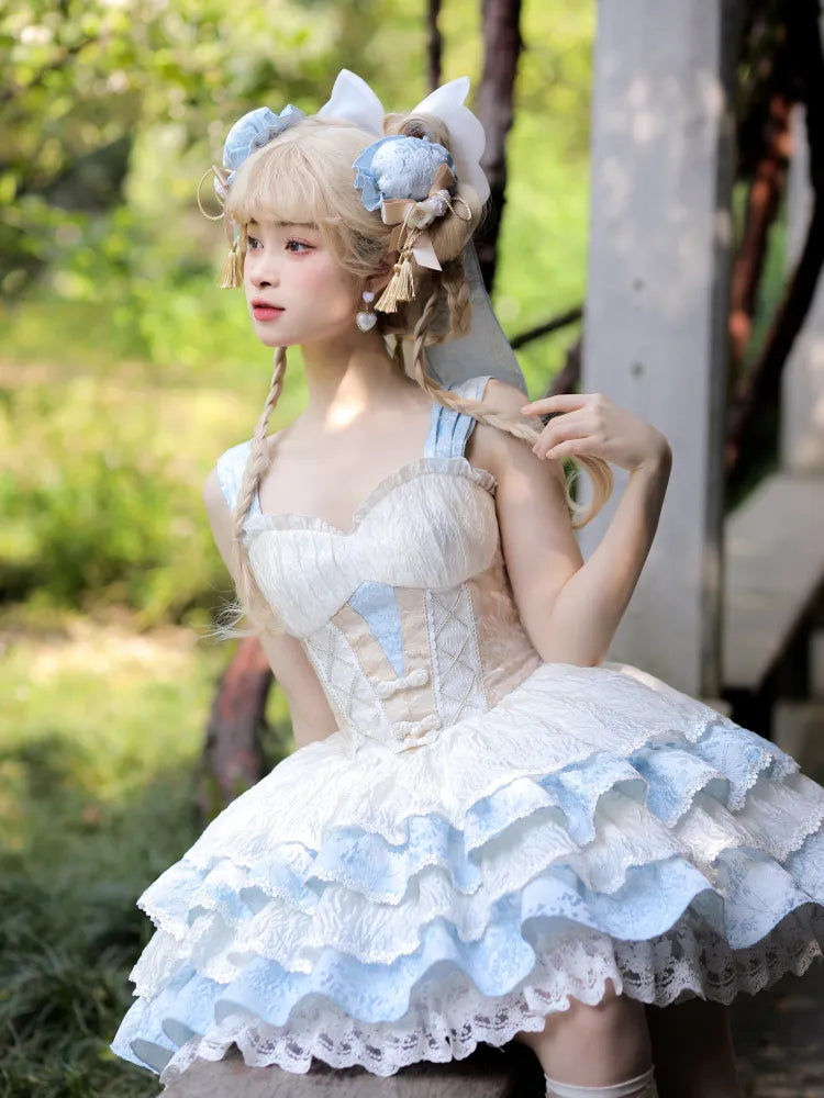 Baskenblaues, abnehmbares Lolita-Hals-Qi-Neckholder-Kleid mit gestuftem Rock und Taille
