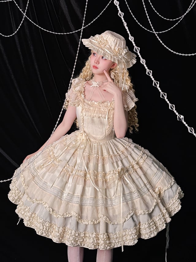 Plissee-Details, klassische Rüschenbesätze, Lolita-Kleid und elegantes Beige