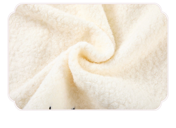 Black Heart-shaped White Embroidery Detail Woolen Pockets with Coat