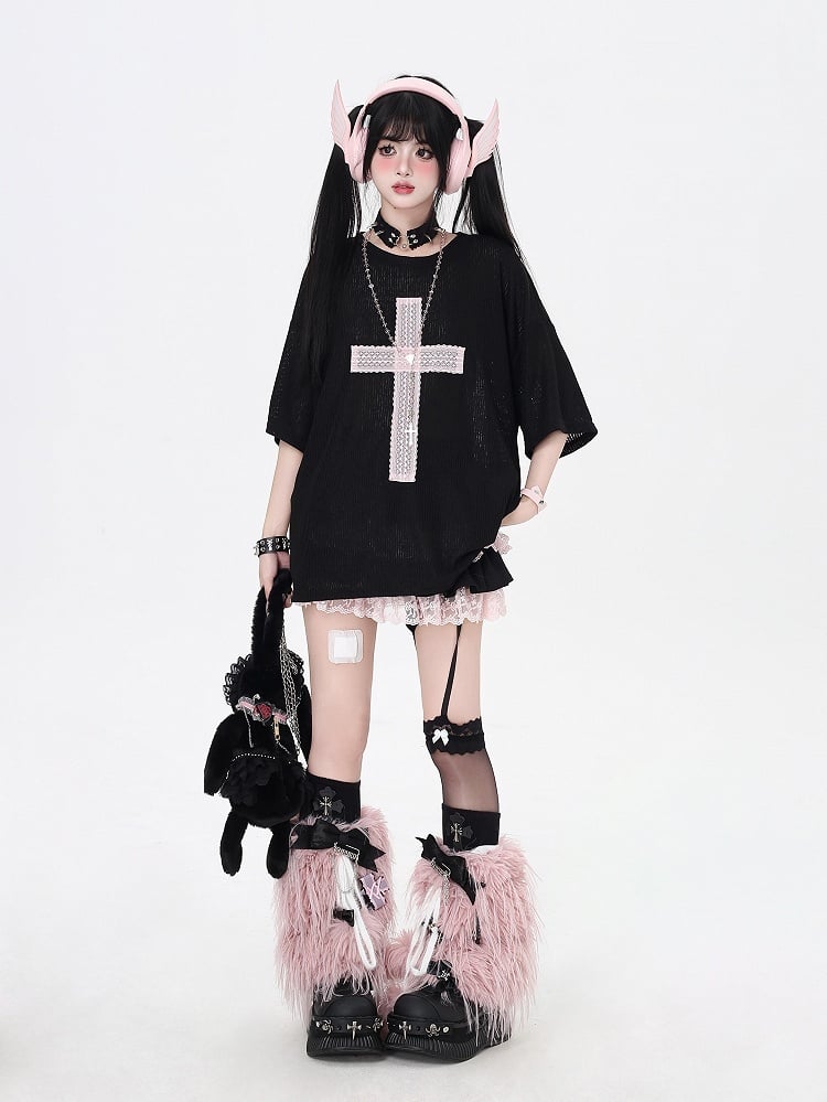 Pink Bittersweet Black Loose with Cross Applique T-Shirt