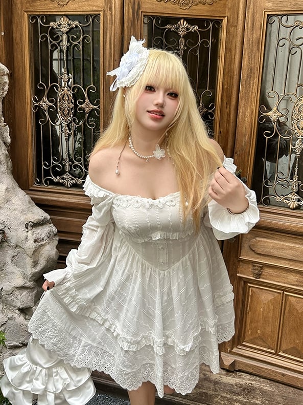 with Floral White Basque Waist Dress and Trim Lace Decoration Plus Neckline Size