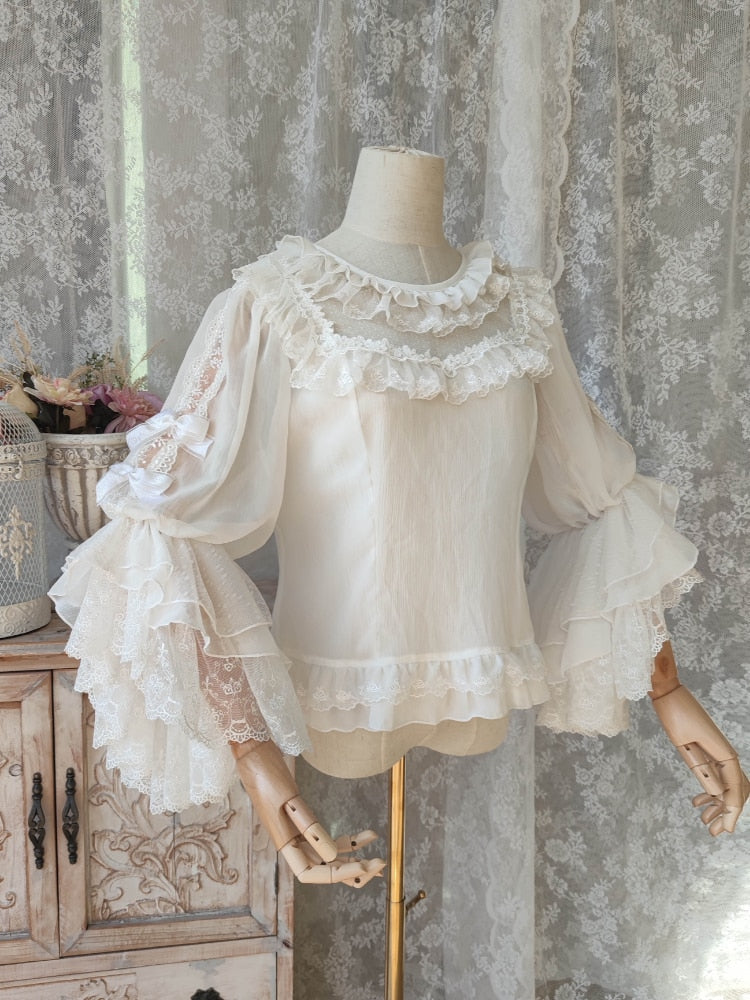 Elegante viktorianische Rüschenbluse