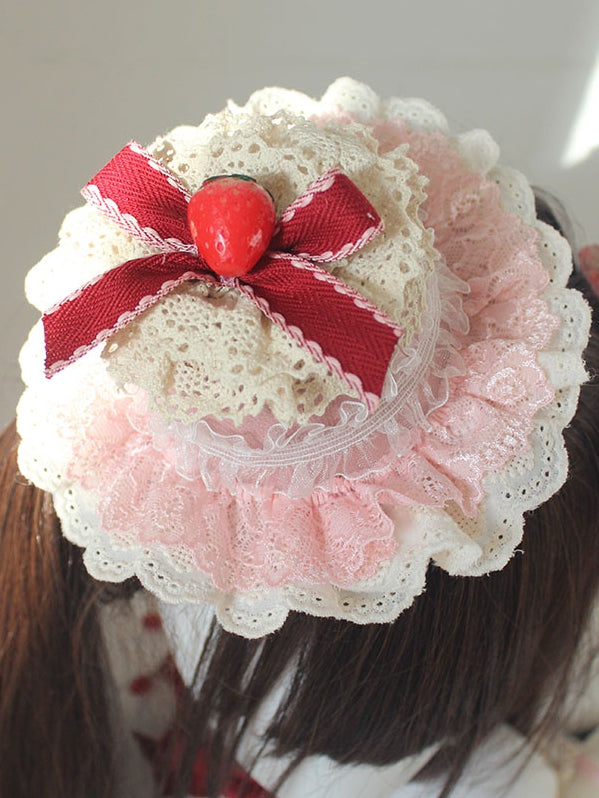 Rosa Erdbeerkuchen-Minihut