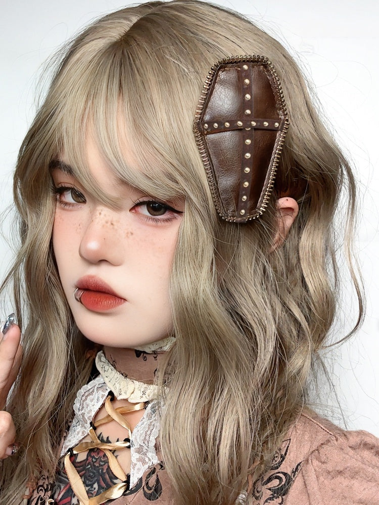 ダークブラウンのスチームパンクな棺型ヘアクリップ
