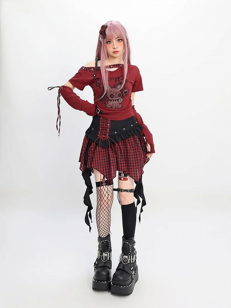 Free Y2K T-Shirt with Asymmetrical Neckline Bunny Print Red/Black Armwear