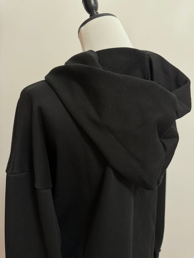 Buckle Jirai Decorated Black Hoodie Embroidery Details Kei