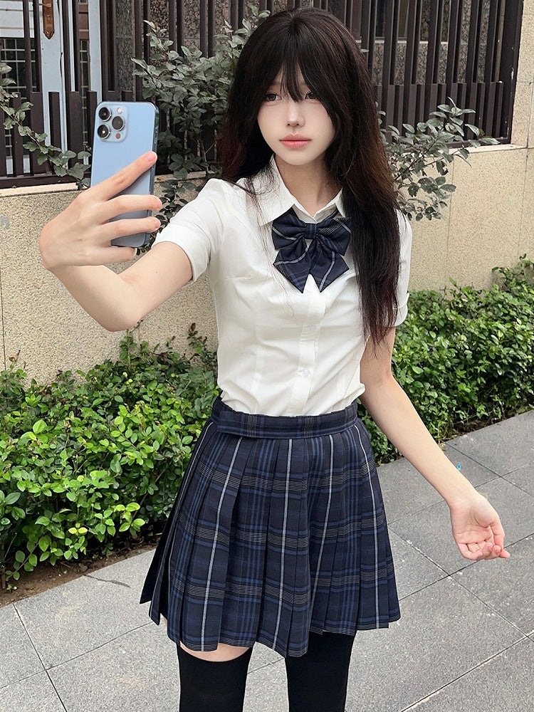 Weiße kurze Uniform im Preppy-Ärmel-Stil, JK-Shirt-Version