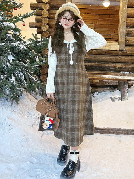 Braunes Woll-Overallkleid mit hoher Taille und Karomuster in Übergröße
