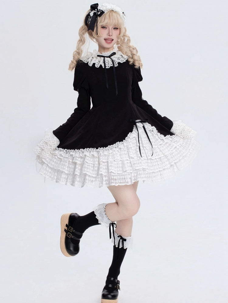 Robe Lolita à manches longues et col à volants noir et blanc