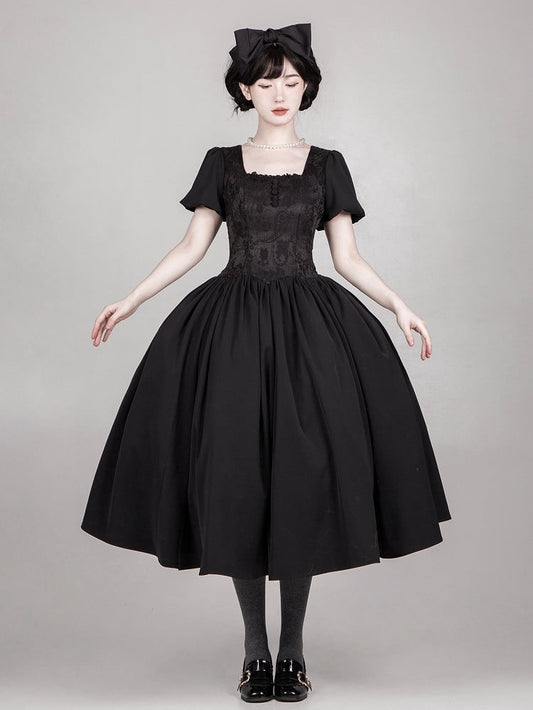 Schwarzes, elegantes Lolita-Kleid mit entbeinter Taille und quadratischem Ausschnitt, lange Version