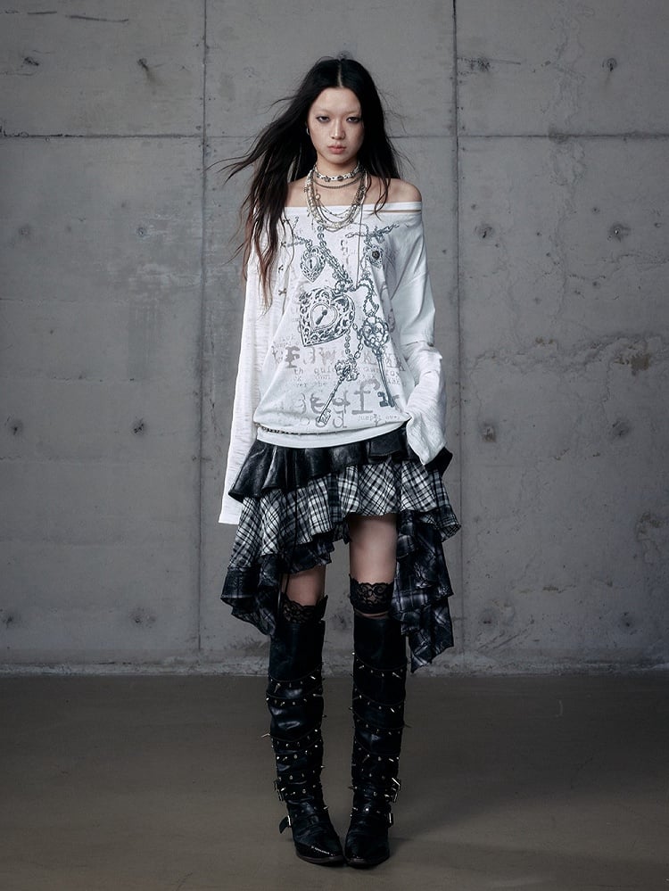 Weißes Grunge-Ästhetik-Herz-Off-Shoulder-Print-Nieten-Distressed-Cross-Punk mit Top-Details Charm Wasteland