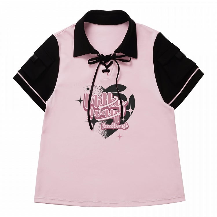 Schwarzes T-Shirt mit rosa Details und Schnürgrafik